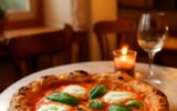 Neapolská pizza s mozzarellou a bazalkou v pražské pizzerii